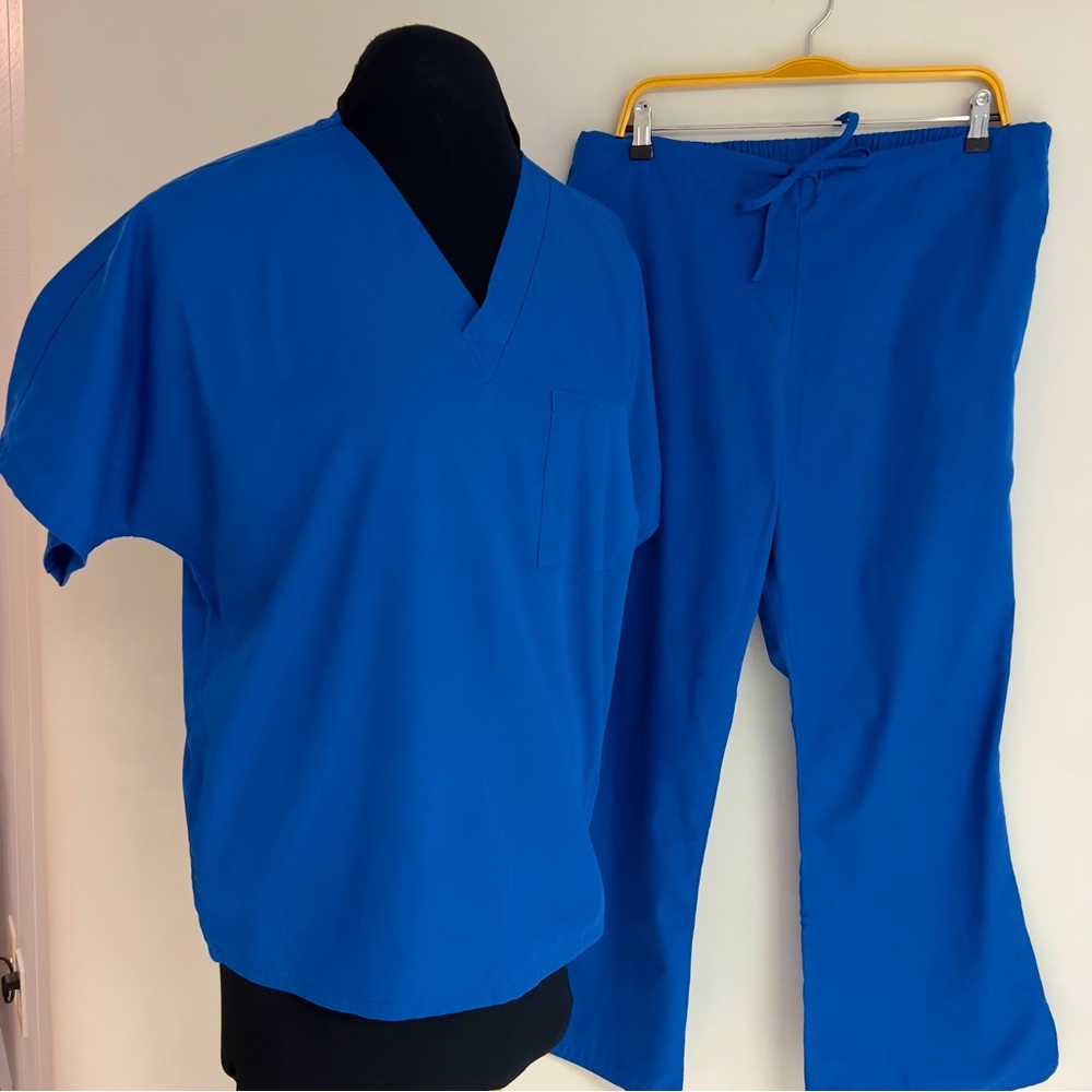 CHEROKEE Workwear Scrubs Set